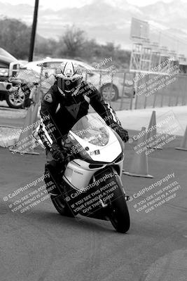 media/Mar-20-2023-Moto Forza (Mon) [[d0bbc59e78]]/Around the Pits/
